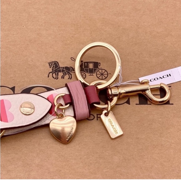 Coach Trigger Snap Bag
Charm With Stripe Heart Print Leather Keychain - Picture 3 of 7
